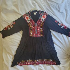 Embroidered Long Sleeve Dress - Black and Red